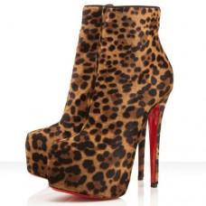Christian Louboutin Daf Booty 160mm Botki w panterkę