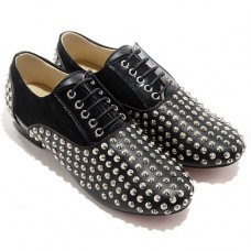 Mokasyny Christian Louboutin Fred Spikes w kolorze czarnym