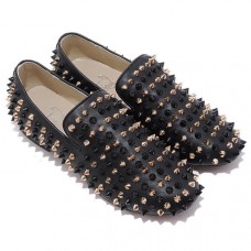 Mokasyny Christian Louboutin Rollerboy Spikes w kolorze czarnym