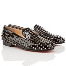 Mokasyny Christian Louboutin Rollerboy Spikes w kolorze czarnym