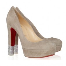 Szpilki Christian Louboutin zdobione 140 mm w kolorze camelowym Szpilki Christian Louboutin zdobione 140 mm w kolorze camelowym