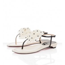 Sandały płaskie Christian Louboutin Vaudou w kolorze kości słoniowej Sandały płaskie Christian Louboutin Vaudou w kolorze kości słoniowej